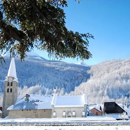 Chaleureux A Avec Vue Montagne Et Cheminee Saint-Chaffrey